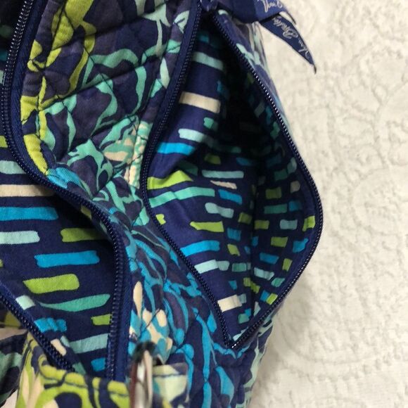Vera Bradley Crossbody Purse Blue with Green Silver Tone Hardware - Picture 8 of 14
